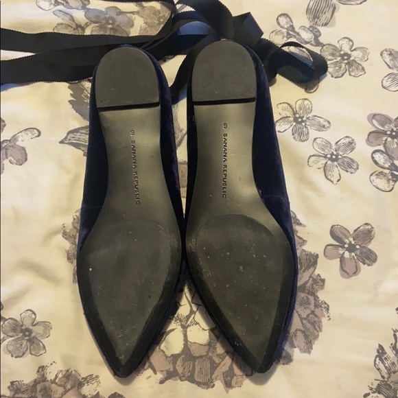 Banana Republic blue velvet ribbon tie flats - Picture 5 of 6